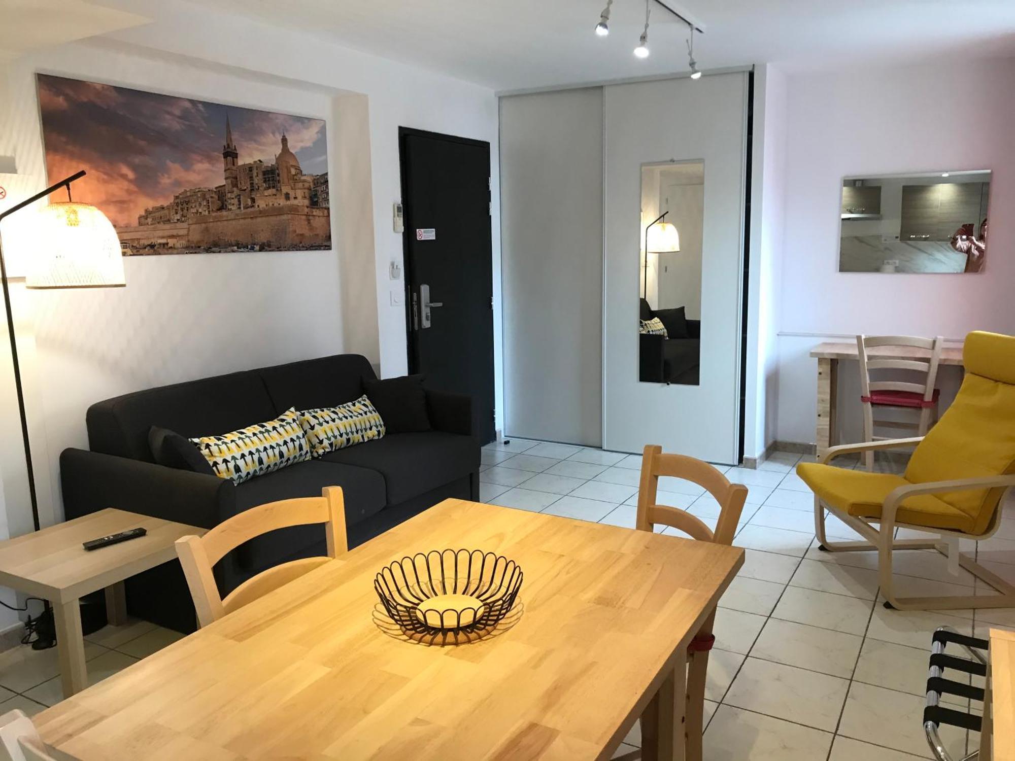 Privilege Hotel & Apparts Eurociel Centre Comedie Montpellier Buitenkant foto