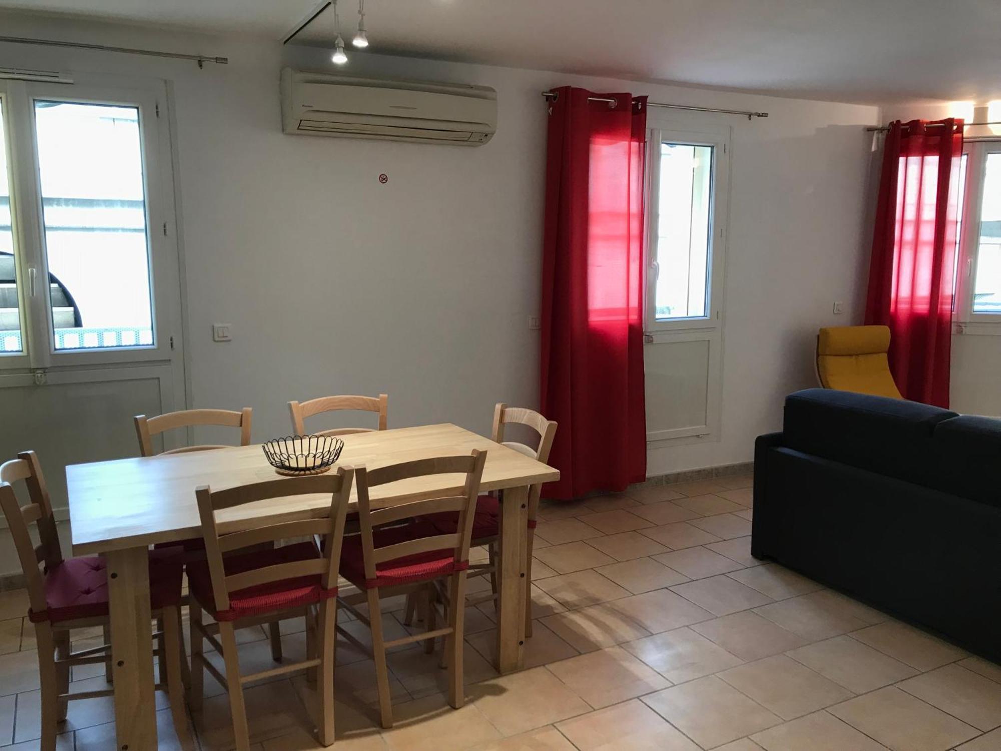 Privilege Hotel & Apparts Eurociel Centre Comedie Montpellier Buitenkant foto