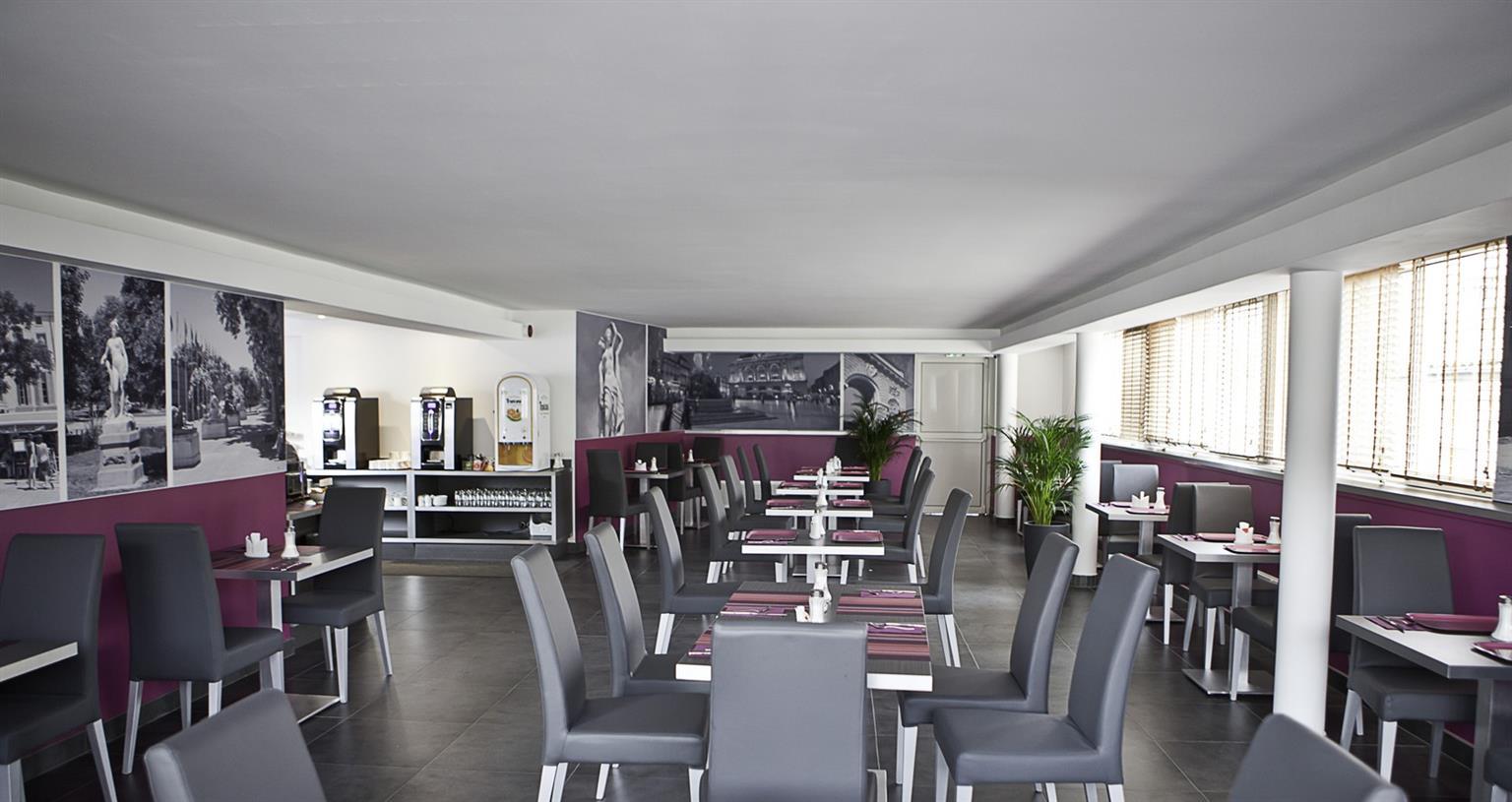 Privilege Hotel & Apparts Eurociel Centre Comedie Montpellier Buitenkant foto