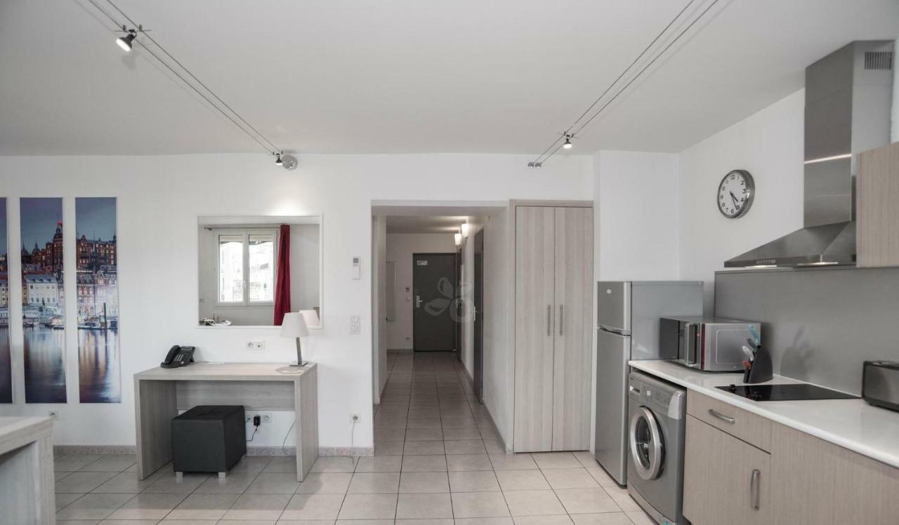 Privilege Hotel & Apparts Eurociel Centre Comedie Montpellier Buitenkant foto