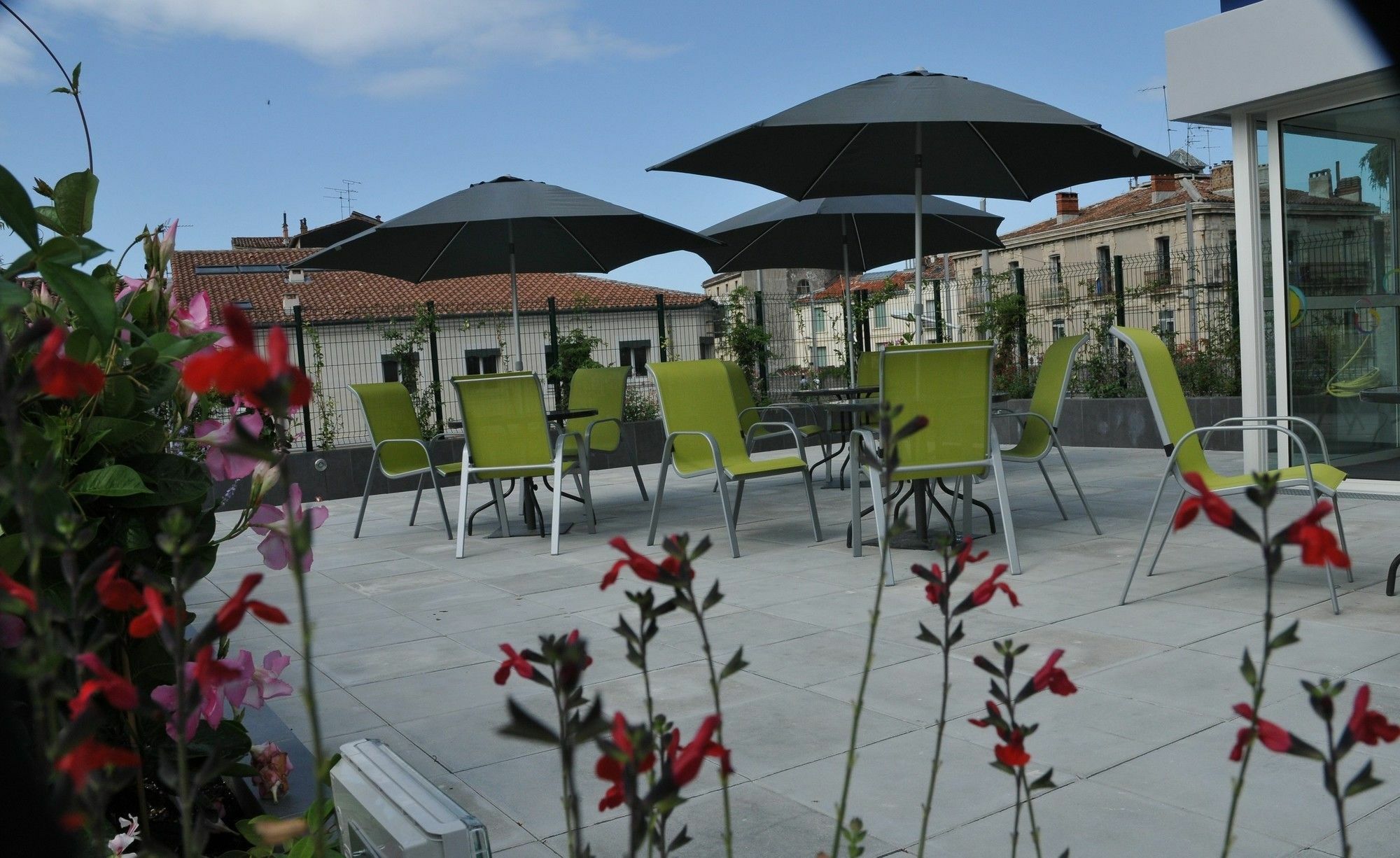 Privilege Hotel & Apparts Eurociel Centre Comedie Montpellier Buitenkant foto